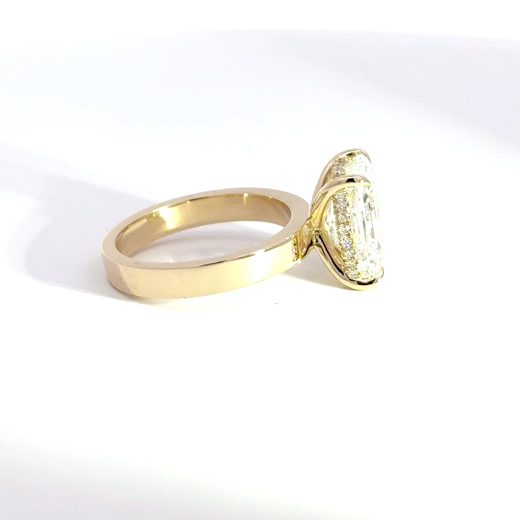 4.05ct E-VVS2 Radiant Lab Diamond Fate