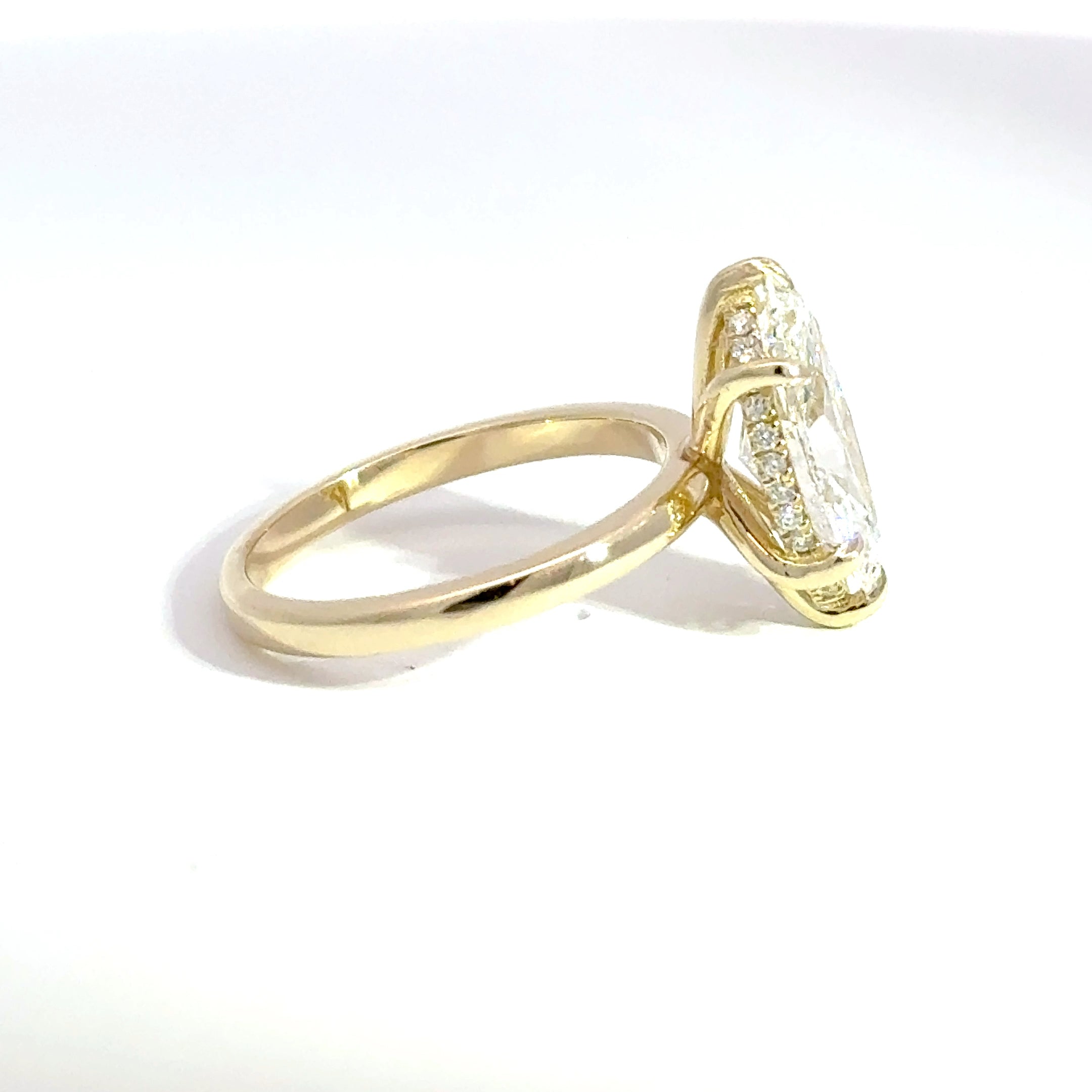 2.55ct E-VVS2 Marquise Lab Diamond Verity