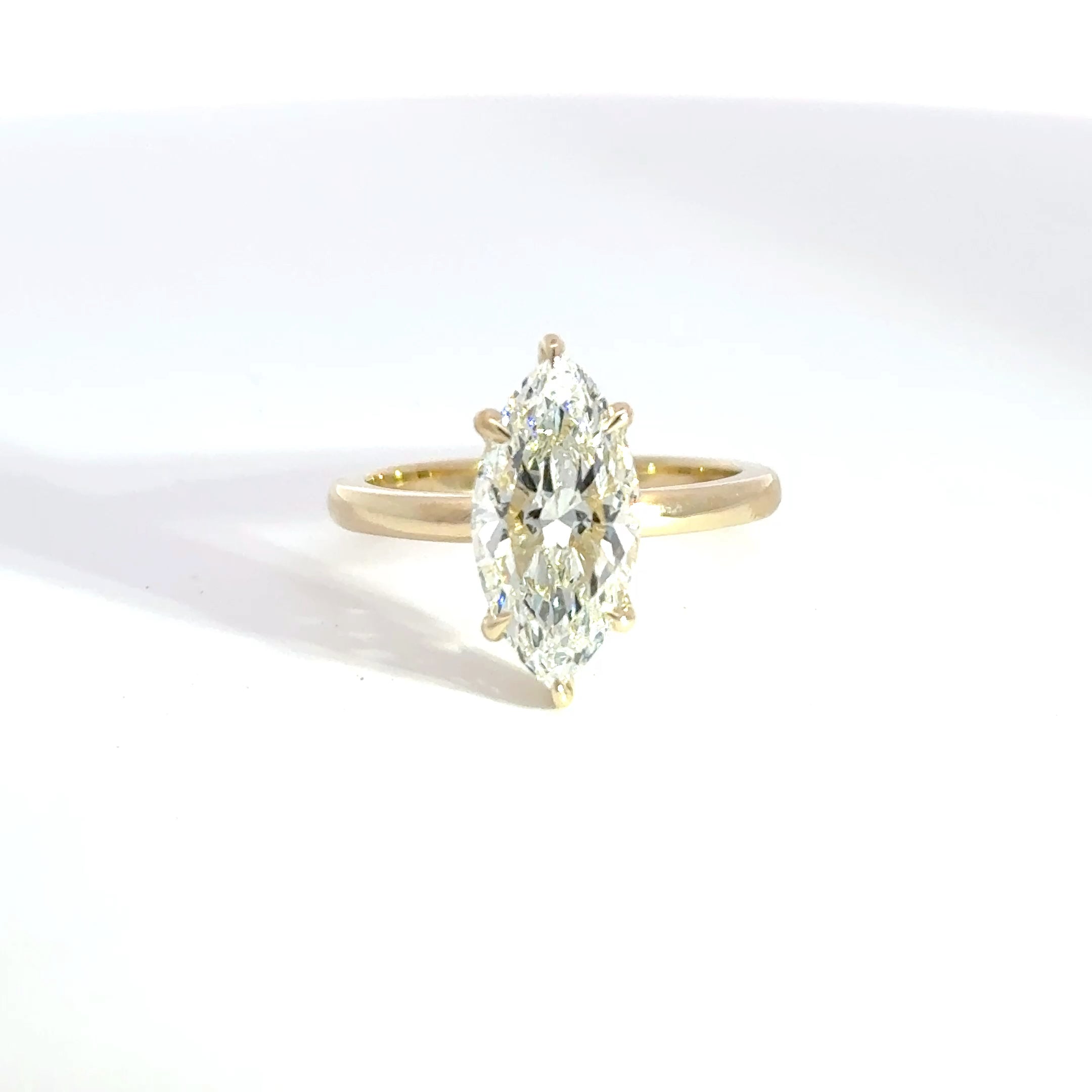 2.52ct E-VVS2 Marquise Lab Diamond Verity