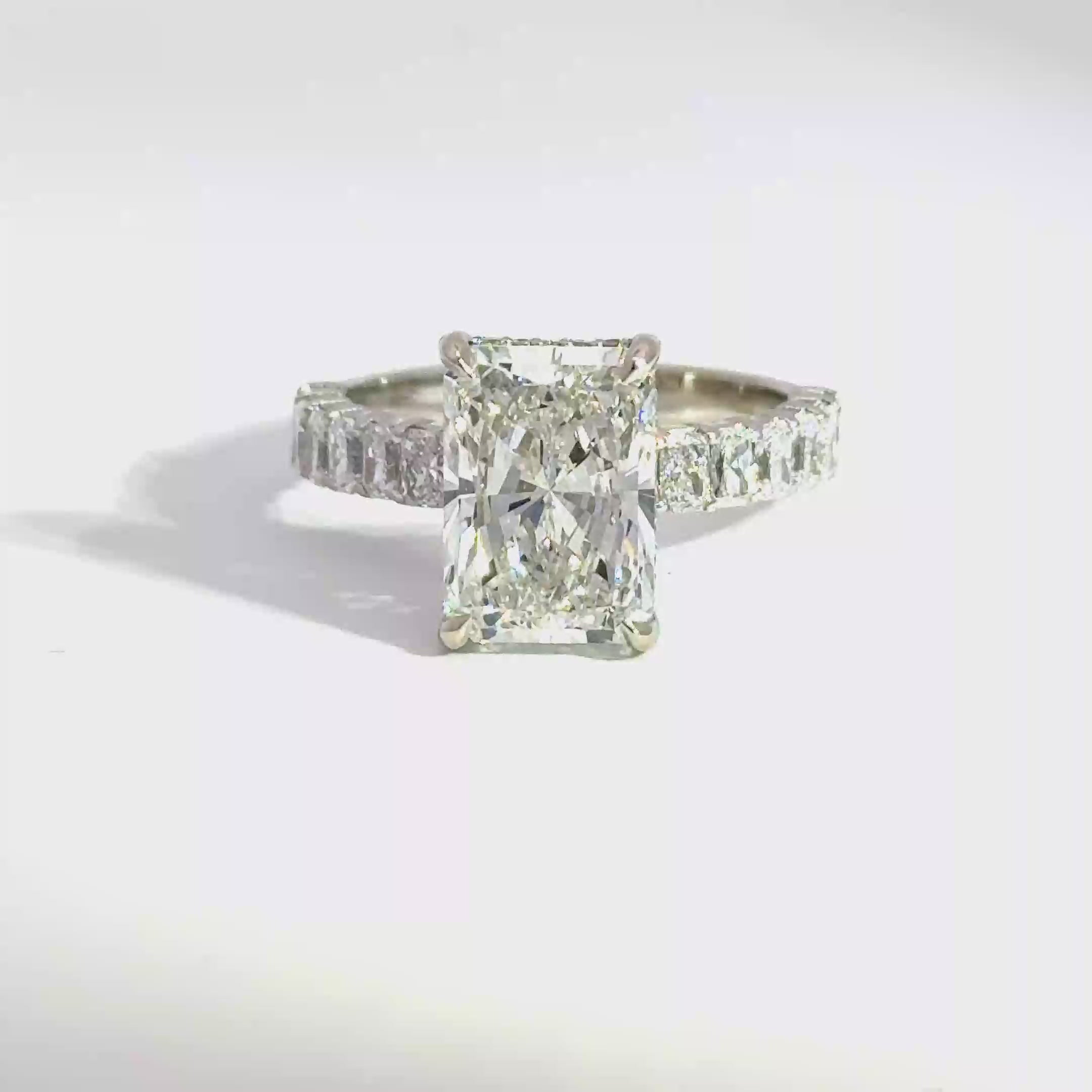 4.00ct F-VVS2 Radiant Lab Diamond Eterna